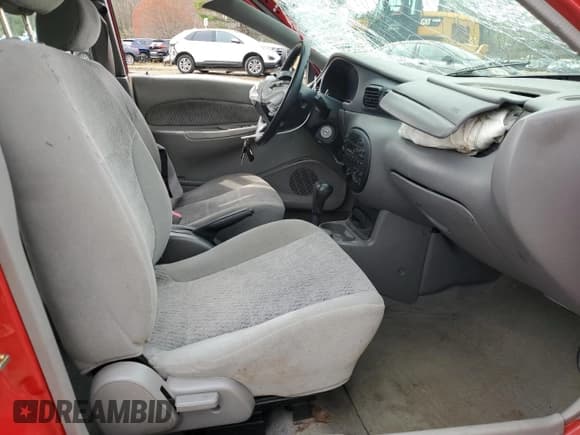 ✅ 1997 Ford Escort LX • VIN: 3FALP15P5VR105005 • Lot: 54650145. Wystawiony na Copart z przebiegiem 50 561 mil. Bezpłatny archiwum sprzedaży aukcyjnych z USA i szczegółowy raport historii pojazdu na DreamBid. Zdjęcie 7.