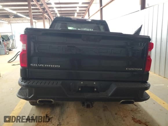 ✅ 2019 Chevrolet Silverado 1500 Custom • VIN: 3GCUYBEF5KG700663 • Lot: 65887075. Listed on Copart with 109,286 mi. Free auction sales archive from the USA and detailed vehicle history report at DreamBid. Image 6.