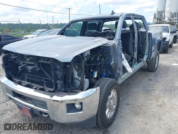 ✅ 2015 Chevrolet Silverado 2500HD LT • VIN: 1GC1CVE85FF587440 • Lot: 42545643. Listed on IAAI with Not provided. Free auction sales archive from the USA and detailed vehicle history report at DreamBid. Image 6.