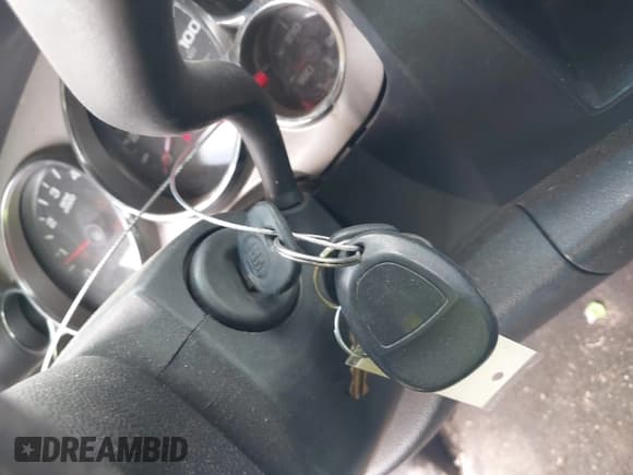 ✅ 2007 Chevrolet Silverado 1500 1LT • VIN: 3GCEC13027G522469 • Lot: 42902456. Wystawiony na IAAI z przebiegiem 295 741 mil. Bezpłatny archiwum sprzedaży aukcyjnych z USA i szczegółowy raport historii pojazdu na DreamBid. Zdjęcie 11.