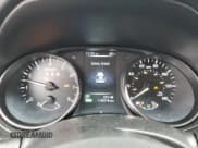 ✅ 2017 Nissan Rogue SL • VIN: JN8AT2MV2HW264427 • Lot: 90755075. Listed on Copart with 110,415 mi. Free auction sales archive from the USA and detailed vehicle history report at DreamBid. Image 9.