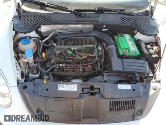 ✅ 2017 Volkswagen Beetle S • VIN: 3VW517AT2HM811308 • Lot: 71267835. Wystawiony na Copart z przebiegiem Nie podano. Bezpłatny archiwum sprzedaży aukcyjnych z USA i szczegółowy raport historii pojazdu na DreamBid. Zdjęcie 11.