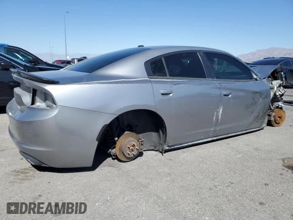 ✅ 2015 Dodge Charger SE • VIN: 2C3CDXBG7FH734423 • Лот: 57826835. Опубликован ранее на Copart с пробегом 121 937 миль. Бесплатный доступ к архиву аукционных продаж из США и подробный отчёт об истории автомобиля на DreamBid. Изображение 3.