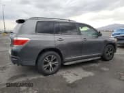 ✅ 2013 Toyota Highlander SE • VIN: 5TDZK3EH5DS116699 • Лот: 86159095. Опубликован ранее на Copart с пробегом 264 256 миль. Бесплатный доступ к архиву аукционных продаж из США и подробный отчёт об истории автомобиля на DreamBid. Изображение 3.