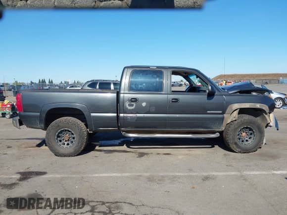 2003 Chevrolet Silverado 2500HD LS with VIN 1GCHK23U73F167710, listed as a IAAI auction lot 43496838 with 270,504 mi miles and . Bid and sale history available at DreamBid. Image 14.