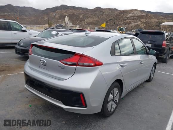 ✅ 2019 Hyundai Ioniq Blue • VIN: KMHC65LC0KU127837 • Lot: 41569535. Wystawiony na IAAI z przebiegiem 67 506 mil. Bezpłatny archiwum sprzedaży aukcyjnych z USA i szczegółowy raport historii pojazdu na DreamBid. Zdjęcie 4.