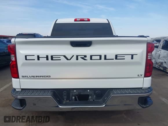 ✅ 2019 Chevrolet Silverado 1500 Work Truck • VIN: 3GCNWAEHXKG268576 • Lot: 41688465. Wystawiony na IAAI z przebiegiem 97 187 mil. Bezpłatny archiwum sprzedaży aukcyjnych z USA i szczegółowy raport historii pojazdu na DreamBid. Zdjęcie 17.