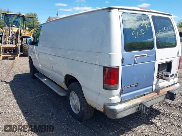 ✅ 2007 Ford Econoline Cargo Commercial • VIN: 1FTNE24W17DA29818 • Лот: 42314291. Опубликован ранее на IAAI с пробегом Не указан. Бесплатный доступ к архиву аукционных продаж из США и подробный отчёт об истории автомобиля на DreamBid. Изображение 3.