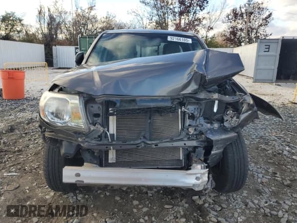 ✅ 2011 Toyota Tacoma • VIN: 5TFUX4EN7BX008034 • Lot: 92166105. Wystawiony na Copart z przebiegiem 76 965 mil. Bezpłatny archiwum sprzedaży aukcyjnych z USA i szczegółowy raport historii pojazdu na DreamBid. Zdjęcie 5.