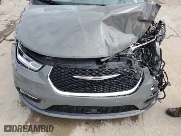 ✅ 2022 Chrysler Pacifica Limited • VIN: 2C4RC1GG7NR124058 • Лот: 67666245. Опубликован ранее на Copart с пробегом Не указан. Бесплатный доступ к архиву аукционных продаж из США и подробный отчёт об истории автомобиля на DreamBid. Изображение 12.