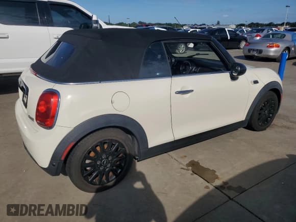✅ 2018 MINI Convertible Cooper • VIN: WMWWG5C5XJ3D00350 • Lot: 74132294. Listed on Copart with 53,456 mi. Free auction sales archive from the USA and detailed vehicle history report at DreamBid. Image 3.