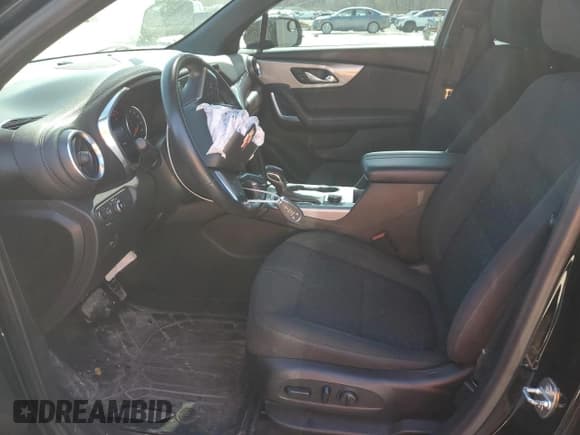 ✅ 2020 Chevrolet Blazer LT • VIN: 3GNKBCR4XLS670556 • Lot: 49329335. Listed on Copart with 83,286 mi. Free auction sales archive from the USA and detailed vehicle history report at DreamBid. Image 7.