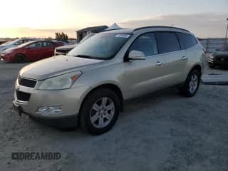 ✅ 2010 Chevrolet Traverse 1LT • VIN: 1GNLRFED4AJ268988 • Lot: 71664964. Wystawiony na Copart z przebiegiem 179 777 mil. Bezpłatny archiwum sprzedaży aukcyjnych z USA i szczegółowy raport historii pojazdu na DreamBid. Zdjęcie 1.