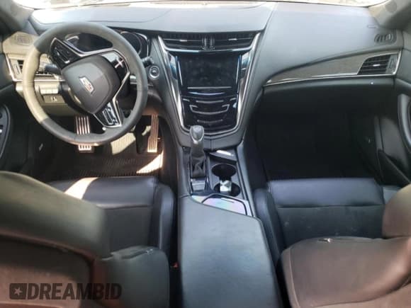 ✅ 2019 Cadillac CTS-V • VIN: 1G6A15S69K0132860 • Lot: 70762354. Listed on Copart with 41,722 mi. Free auction sales archive from the USA and detailed vehicle history report at DreamBid. Image 8.