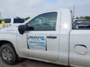 ✅ 2019 Chevrolet Silverado 1500 Work Truck • VIN: 3GCNWAEF8KG252133 • Lot: 42258961. Wystawiony na IAAI z przebiegiem 97 549 mil. Bezpłatny archiwum sprzedaży aukcyjnych z USA i szczegółowy raport historii pojazdu na DreamBid. Zdjęcie 14.