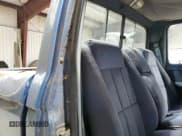 ✅ 1987 Ford Ranger S • VIN: 1FTBR10A0HUB78637 • Lot: 81423324. Wystawiony na Copart z przebiegiem 80 592 mil. Bezpłatny archiwum sprzedaży aukcyjnych z USA i szczegółowy raport historii pojazdu na DreamBid. Zdjęcie 10.