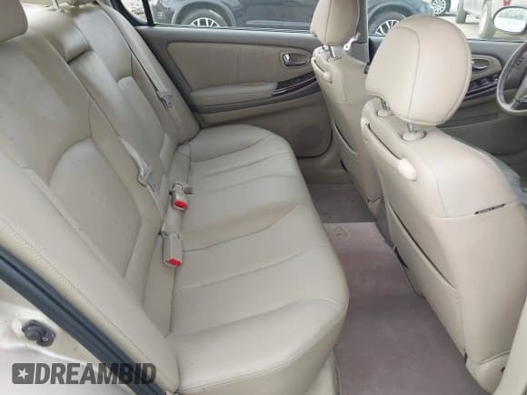 ✅ 2001 Infiniti I30 Luxury • VIN: JNKCA31A31T000348 • Lot: 41948369. Listed on IAAI with 181,394 mi. Free auction sales archive from the USA and detailed vehicle history report at DreamBid. Image 8.