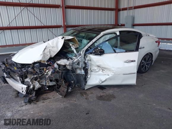 ✅ 2017 Nissan Maxima S • VIN: 1N4AA6APXHC371103 • Lot: 42586955. Listed on IAAI with 132,000 mi. Free auction sales archive from the USA and detailed vehicle history report at DreamBid. Image 2.