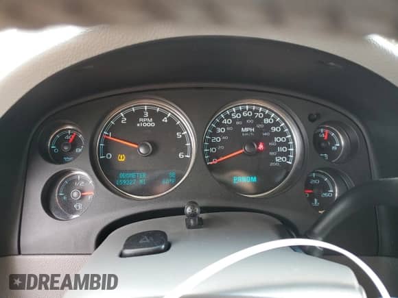 2010 Chevrolet Suburban LT z VIN 1GNUKJE39AR137057, wystawiony jako Copart lot #62516505 z przebiegiem 159 327 mil mil oraz Nie do naprawy • Non repairable. Historia ofert i sprzedaży dostępna na DreamBid. Obrazek 9.