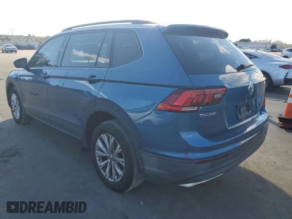 ✅ 2019 Volkswagen Tiguan S • VIN: 3VV0B7AX2KM042198 • Lot: 89929235. Listed on Copart with 207,501 mi. Free auction sales archive from the USA and detailed vehicle history report at DreamBid. Image 2.