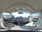 ✅ 2019 Toyota Highlander XLE • VIN: 5TDJZRFH2KS565510 • Лот: 85749275. Опубликован ранее на Copart с пробегом 124 282 миль. Бесплатный доступ к архиву аукционных продаж из США и подробный отчёт об истории автомобиля на DreamBid. Изображение 15.