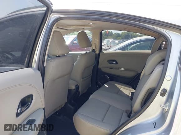 ✅ 2017 Honda HR-V EX-L • VIN: 3CZRU5H70HM703210 • Lot: 43011333. Wystawiony na IAAI z przebiegiem 123 686 mil. Bezpłatny archiwum sprzedaży aukcyjnych z USA i szczegółowy raport historii pojazdu na DreamBid. Zdjęcie 8.