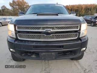 ✅ 2013 Chevrolet Silverado 1500 LT • VIN: 3GCPKSE7XDG260529 • Lot: 90746315. Wystawiony na Copart z przebiegiem 143 104 mil. Bezpłatny archiwum sprzedaży aukcyjnych z USA i szczegółowy raport historii pojazdu na DreamBid. Zdjęcie 5.