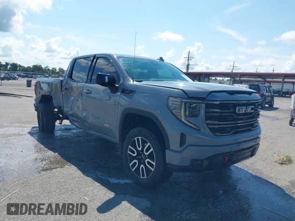 ✅ 2024 GMC Sierra 1500 AT4 • VIN: 3GTUUEEL0RG396056 • Лот: 42979105. Опубликован ранее на IAAI с пробегом 23 515 миль. Бесплатный доступ к архиву аукционных продаж из США и подробный отчёт об истории автомобиля на DreamBid. Изображение 1.
