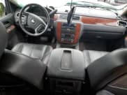 ✅ 2010 Chevrolet Silverado 1500 • VIN: 1GCSKTE27AZ136251 • Lot: 70200014. Wystawiony na Copart z przebiegiem 195 243 mil. Bezpłatny archiwum sprzedaży aukcyjnych z USA i szczegółowy raport historii pojazdu na DreamBid. Zdjęcie 8.