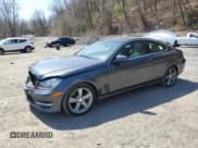 ✅ 2013 Mercedes-Benz C 250 • VIN: WDDGJ4HB4DF996985 • Lot: 53856745. Wystawiony na Copart z przebiegiem 80 198 mil. Bezpłatny archiwum sprzedaży aukcyjnych z USA i szczegółowy raport historii pojazdu na DreamBid. Zdjęcie 1.