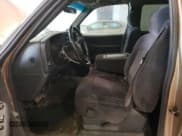 ✅ 2000 Chevrolet Silverado 1500 LS • VIN: 2GCEK19TXY1217820 • Лот: 80036835. Опубликован ранее на Copart с пробегом 268 223 миль. Бесплатный доступ к архиву аукционных продаж из США и подробный отчёт об истории автомобиля на DreamBid. Изображение 7.