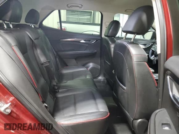 ✅ 2022 Buick Envision Essence • VIN: LRBFZPR46ND031590 • Lot: 46143785. Wystawiony na Copart z przebiegiem 115 801 mil. Bezpłatny archiwum sprzedaży aukcyjnych z USA i szczegółowy raport historii pojazdu na DreamBid. Zdjęcie 11.