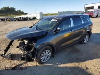 ✅ 2020 Kia Sorento LX • VIN: 5XYPGDA39LG650616 • Лот: 85760495. Опубликован ранее на Copart с пробегом Не указан. Бесплатный доступ к архиву аукционных продаж из США и подробный отчёт об истории автомобиля на DreamBid. Изображение 1.