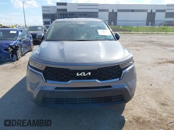 ✅ 2022 Kia Sorento LX • VIN: 5XYRGDLC0NG109088 • Lot: 43365155. Wystawiony na IAAI z przebiegiem 73 494 mil. Bezpłatny archiwum sprzedaży aukcyjnych z USA i szczegółowy raport historii pojazdu na DreamBid. Zdjęcie 12.