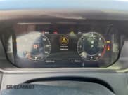 ✅ 2018 Land Rover Range Rover Velar R-Dynamic SE • VIN: SALYL2RN5JA736957 • Лот: 86319095. Опубликован ранее на Copart с пробегом 96 810 миль. Бесплатный доступ к архиву аукционных продаж из США и подробный отчёт об истории автомобиля на DreamBid. Изображение 9.