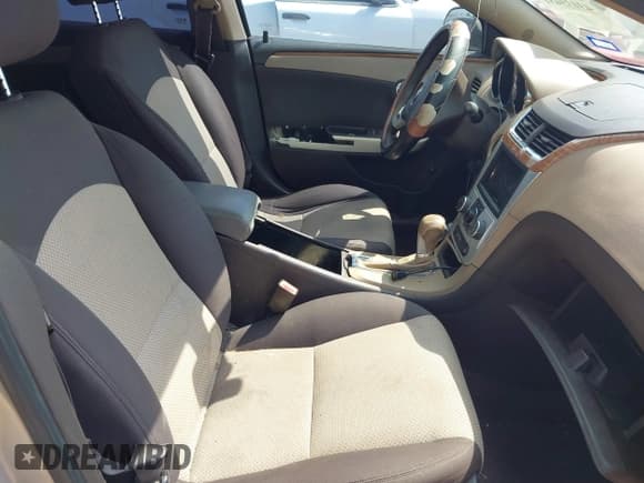 ✅ 2011 Chevrolet Malibu 1LT • VIN: 1G1ZC5E12BF389875 • Lot: 43133431. Listed on IAAI with 149,386 mi. Free auction sales archive from the USA and detailed vehicle history report at DreamBid. Image 5.