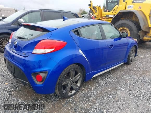 2014 Hyundai Veloster Turbo с VIN KMHTC6AE5EU201485, выставлен на аукционе IAAI как лот 43588436 с пробегом 136 026 миль миль и . История ставок и продаж доступна на DreamBid. Изображение 4.