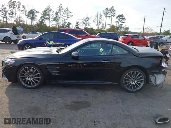 ✅ 2017 Mercedes-Benz SL 450 • VIN: WDDJK6GA1HF046760 • Lot: 43766555. Wystawiony na IAAI z przebiegiem 104 254 mil. Bezpłatny archiwum sprzedaży aukcyjnych z USA i szczegółowy raport historii pojazdu na DreamBid. Zdjęcie 14.