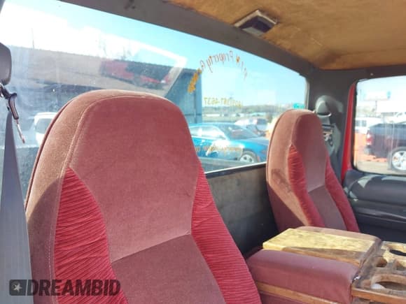 ✅ 1993 Ford F-150 • VIN: 1FTEF14Y0PLA96912 • Лот: 41909975. Опубликован ранее на IAAI с пробегом Не указан. Бесплатный доступ к архиву аукционных продаж из США и подробный отчёт об истории автомобиля на DreamBid. Изображение 8.