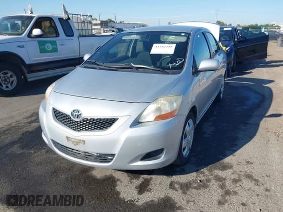 ✅ 2011 Toyota Yaris • VIN: JTDBT4K31BL000184 • Lot: 43252215. Listed on IAAI with 113,268 mi. Free auction sales archive from the USA and detailed vehicle history report at DreamBid. Image 2.
