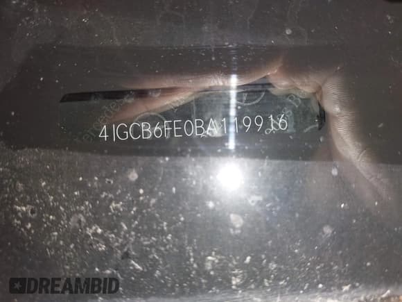 ✅ 2011 Mercedes-Benz R 350 • VIN: 4JGCB6FE0BA119916 • Lot: 42553464. Listed on IAAI with 149,201 mi. Free auction sales archive from the USA and detailed vehicle history report at DreamBid. Image 17.