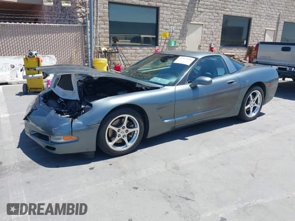 ✅ 2004 Chevrolet Corvette • VIN: 1G1YY22G845122981 • Lot: 42317128. Listed on IAAI with 88,759 mi. Free auction sales archive from the USA and detailed vehicle history report at DreamBid. Image 17.