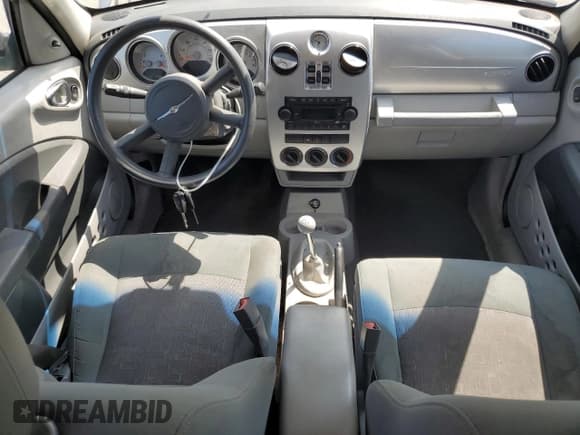 ✅ 2008 Chrysler PT Cruiser • VIN: 3A8FY48B88T151868 • Lot: 61119215. Wystawiony na Copart z przebiegiem 177 596 mil. Bezpłatny archiwum sprzedaży aukcyjnych z USA i szczegółowy raport historii pojazdu na DreamBid. Zdjęcie 8.