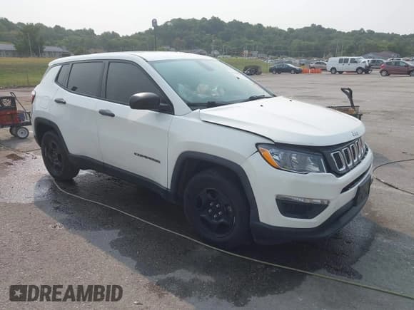 ✅ 2018 Jeep Compass Sport • VIN: 3C4NJCAB2JT193552 • Lot: 43104099. Wystawiony na IAAI z przebiegiem 102 200 mil. Bezpłatny archiwum sprzedaży aukcyjnych z USA i szczegółowy raport historii pojazdu na DreamBid. Zdjęcie 1.