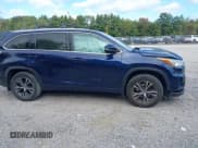 ✅ 2016 Toyota Highlander XLE • VIN: 5TDJKRFH9GS300577 • Lot: 43260610. Wystawiony na IAAI z przebiegiem 143 348 mil. Bezpłatny archiwum sprzedaży aukcyjnych z USA i szczegółowy raport historii pojazdu na DreamBid. Zdjęcie 14.