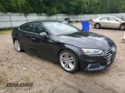 ✅ 2019 Audi A5 Sportback Premium • VIN: WAUANCF51KA100239 • Lot: 62555965. Wystawiony na Copart z przebiegiem 69 210 mil. Bezpłatny archiwum sprzedaży aukcyjnych z USA i szczegółowy raport historii pojazdu na DreamBid. Zdjęcie 4.
