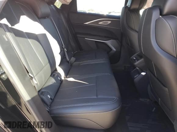 ✅ 2024 Cadillac LYRIQ Luxury • VIN: 1GYKPRRL3RZ122666 • Лот: 69963855. Опубликован ранее на Copart с пробегом Не указан. Бесплатный доступ к архиву аукционных продаж из США и подробный отчёт об истории автомобиля на DreamBid. Изображение 10.