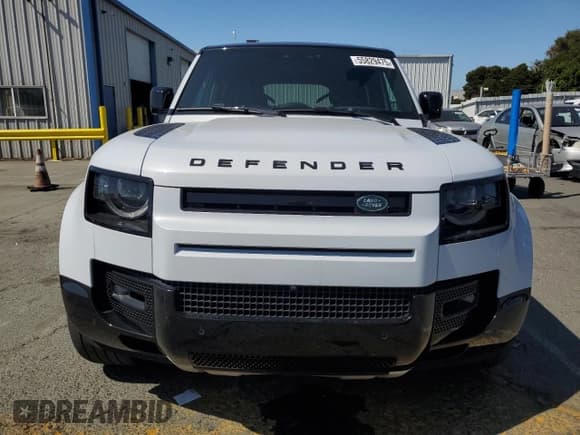 ✅ 2023 Land Rover Defender V8 • VIN: SALEWEEE6P2109107 • Лот: 55829475. Опубликован ранее на Copart с пробегом 24 525 миль. Бесплатный доступ к архиву аукционных продаж из США и подробный отчёт об истории автомобиля на DreamBid. Изображение 5.