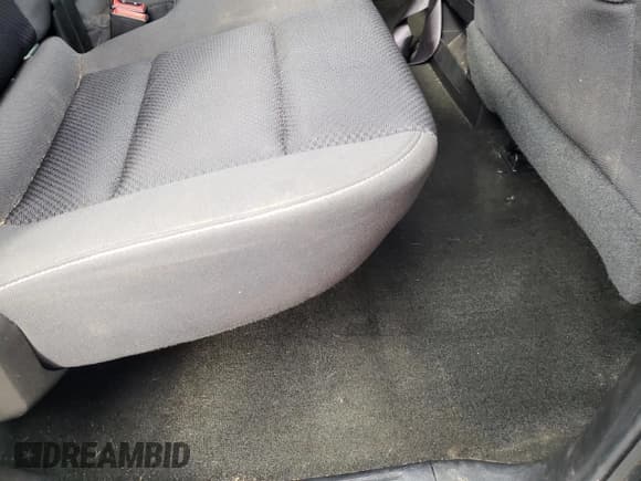 ✅ 2017 Chevrolet Silverado 1500 LT • VIN: 1GCVKREC4HZ238142 • Lot: 81765805. Wystawiony na Copart z przebiegiem 119 534 mil. Bezpłatny archiwum sprzedaży aukcyjnych z USA i szczegółowy raport historii pojazdu na DreamBid. Zdjęcie 10.