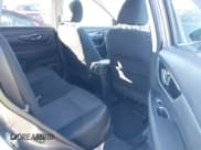 ✅ 2018 Nissan Rogue SV • VIN: 5N1AT2MT2JC723033 • Lot: 43544629. Wystawiony na IAAI z przebiegiem 100 572 mil. Bezpłatny archiwum sprzedaży aukcyjnych z USA i szczegółowy raport historii pojazdu na DreamBid. Zdjęcie 8.